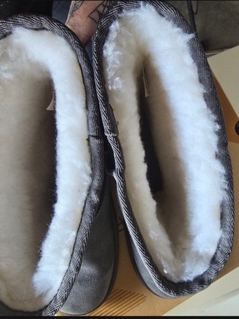 KOOLABURRA BY UGG, GREY, SIZE 10 - Picture 5 of 7
